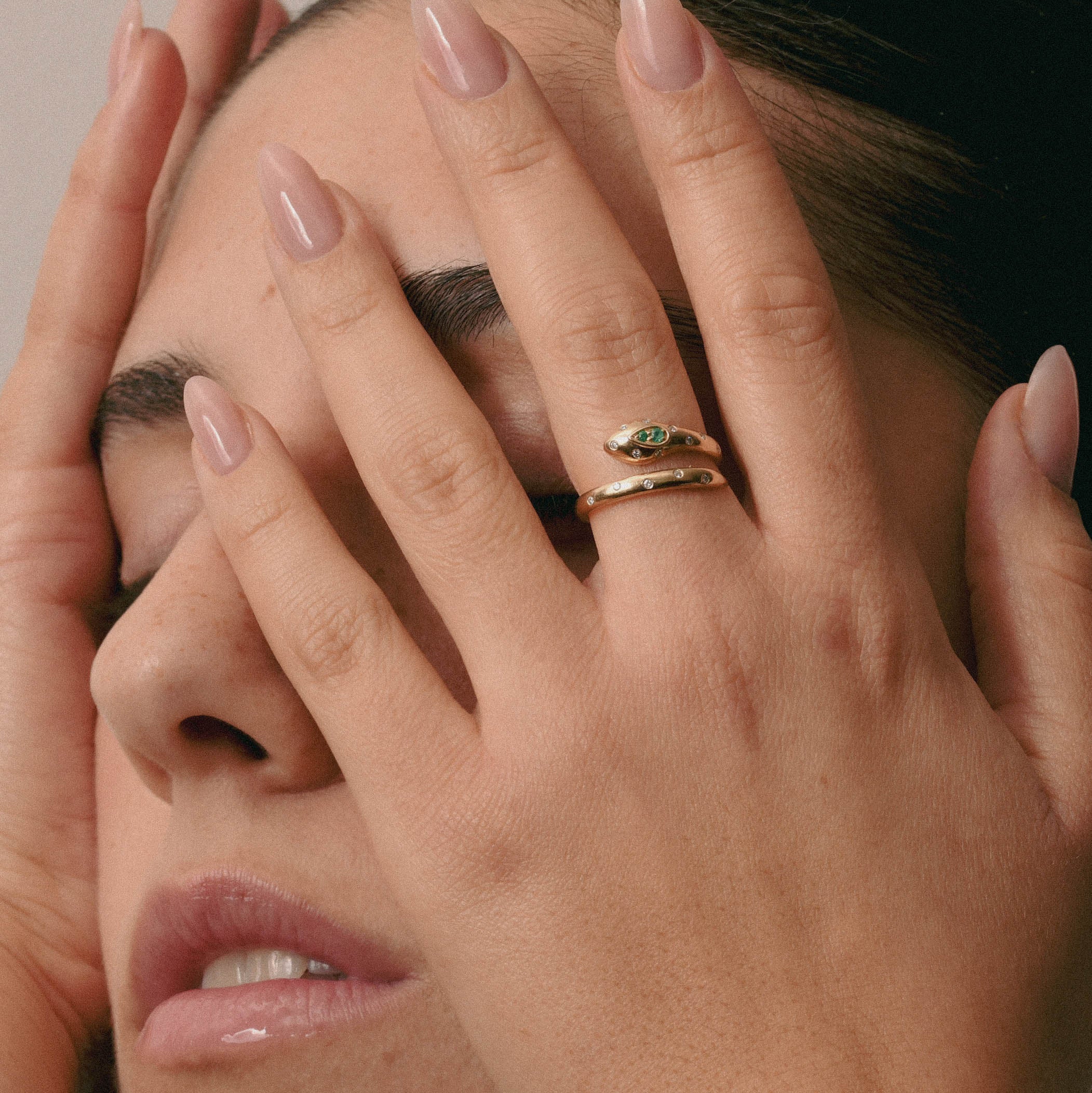 Spotted Diamonds Snake Ring